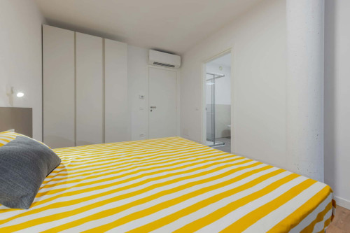 Room in Via della Malvasia, Trento for 630 m² with 11 bedrooms - Gallery - 7