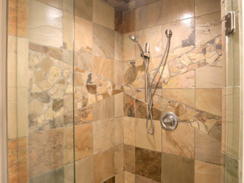 Cleaning Big Bedrooms in Port Moody - Gallery - 7