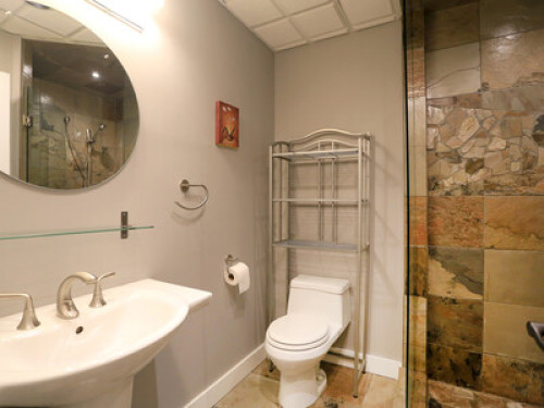 Cleaning Big Bedrooms in Port Moody - Gallery - 8