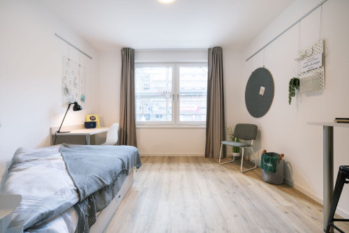 Fully furnished apartments for students