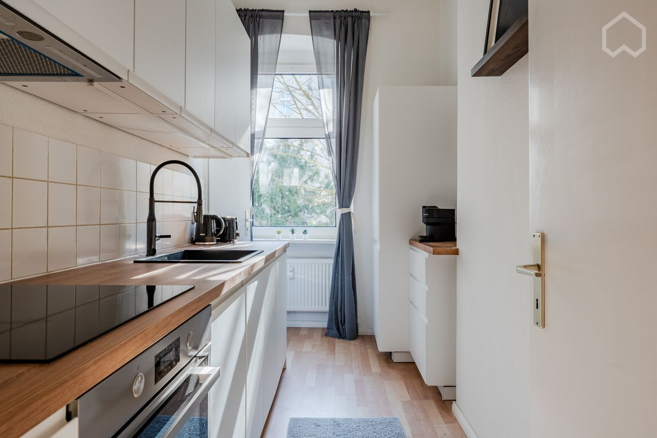 Fully furnished apartments for students