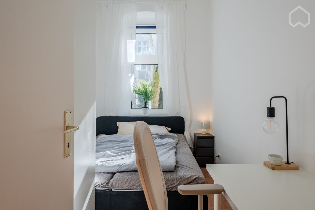 Fully furnished apartments for students