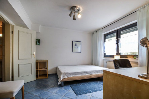 Beautiful, bright apartment in Pulheim