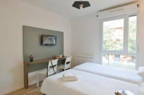 Very appealing studio in Saint-Cyr-l'École