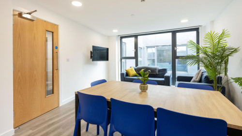 Currus Court - Gallery - 17