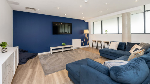 Currus Court - Gallery - 13