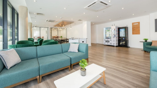 Currus Court - Gallery - 10