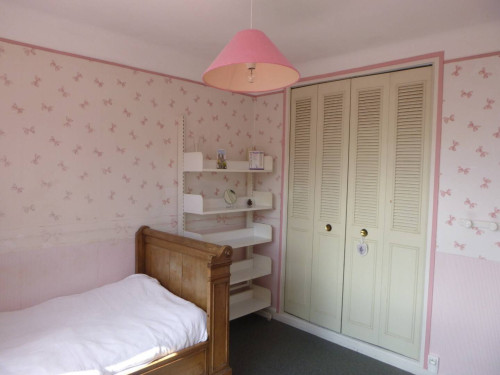120m² Private room in a flatshare for 1 person