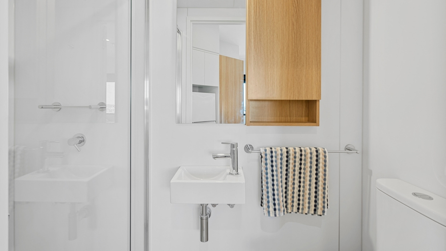 Deluxe Corner Studio - UniLodge Brisbane City - Gallery - 8