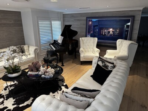 Robina Homestay (Great Location) cl