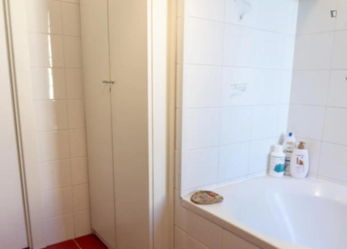 Single Bedroom in a Shared 3-Bedroom Apartment - Gallery - 11