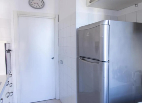 Single Bedroom in a Shared 3-Bedroom Apartment - Gallery - 4