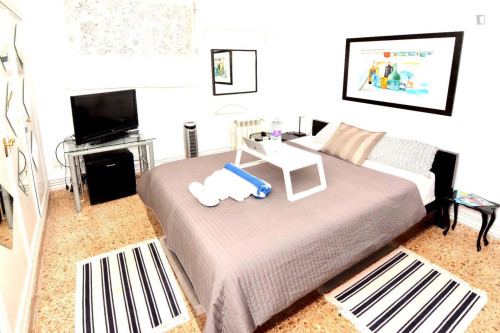 Room in Carrer de Nicolau Alemany, Palma with 2 bedrooms