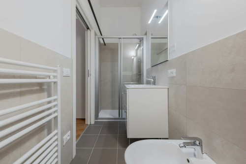 Room in Via della Malvasia, Trento for 630 m² with 4 bedrooms - Gallery - 6