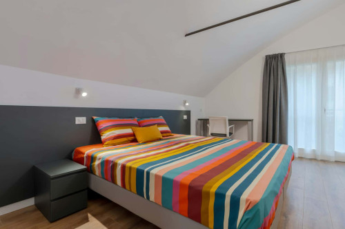 Room in Via della Malvasia, Trento for 630 m² with 4 bedrooms