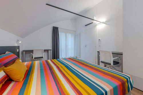 Room in Via della Malvasia, Trento for 630 m² with 4 bedrooms