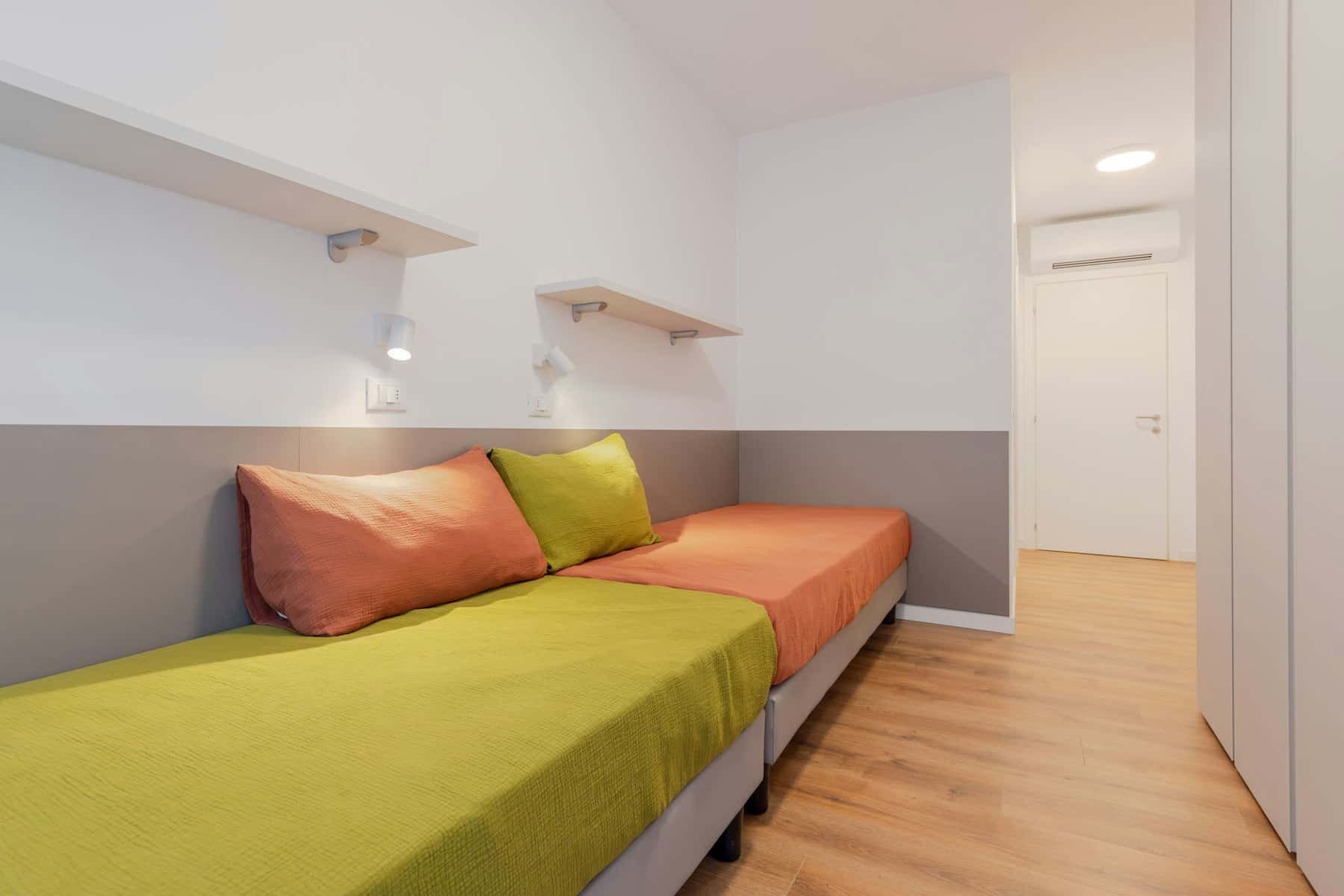  Room In Via Della Malvasia, Trento For 630 M² With 11 Bedrooms  -  Room in Via della Malvasia, Trento for 630 m² with 11 bedrooms  - Gallery -  1