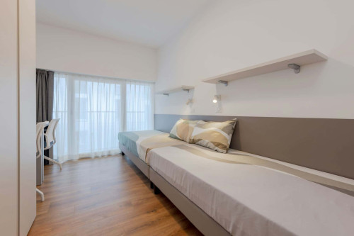 Room in Via della Malvasia, Trento for 630 m² with 11 bedrooms