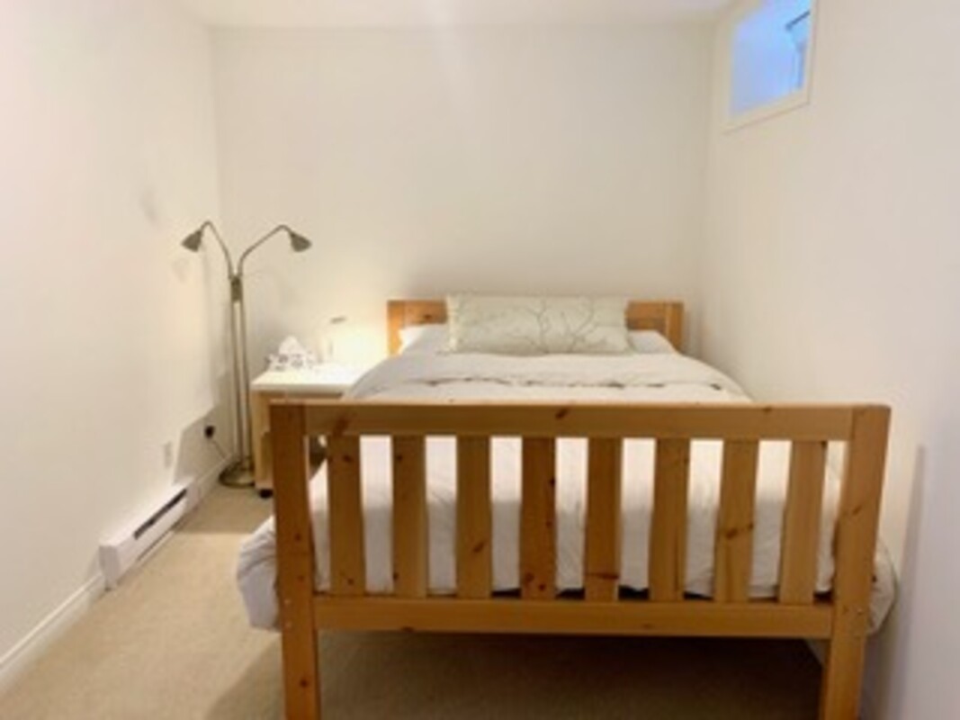 Bedroom With Ensuite On Separate Floor(Full Room) - 1
