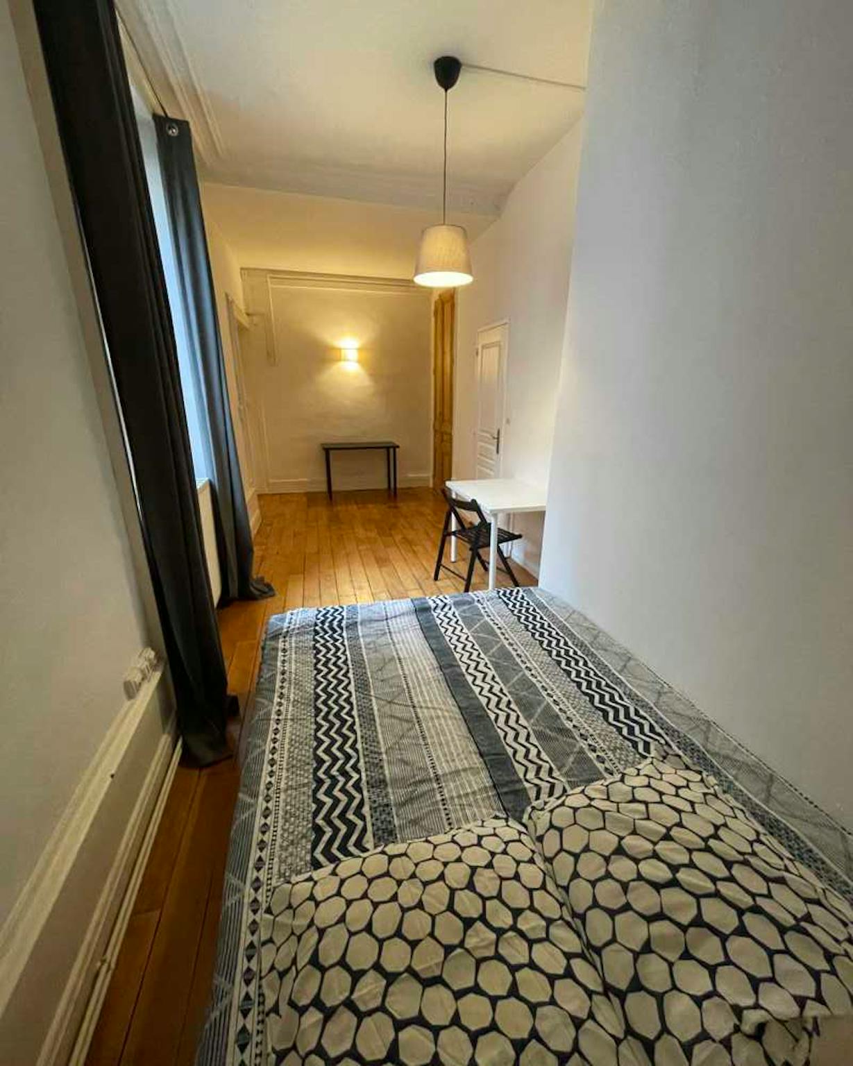  Private Room  -  Place Bellecour, Lyon  - Gallery -  1