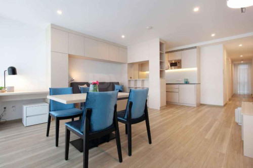 Nice 1-bedroom flat close to the Budapester Platz train station