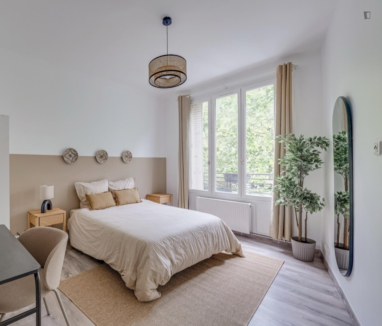  Move Into A Neutral-Toned Bedroom - 13 M²  -  Move into a neutral-toned bedroom - 13 m²  - Gallery -  1