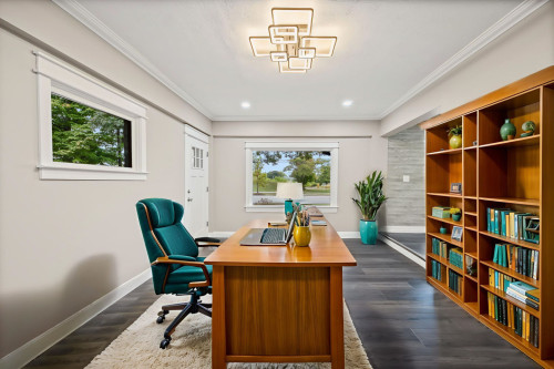 Lindberg Home - Gallery - 13
