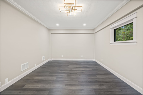 Lindberg Home - Gallery - 8