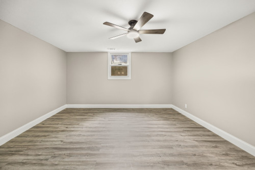 Lindberg Home - Gallery - 32