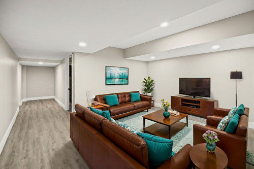 Lindberg Home - Gallery - 12