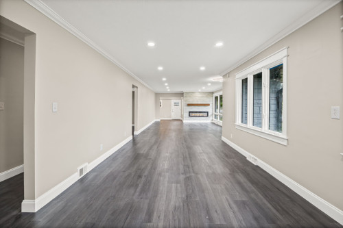 Lindberg Home - Gallery - 10