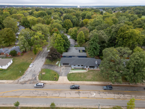 Lindberg Home - Gallery - 25