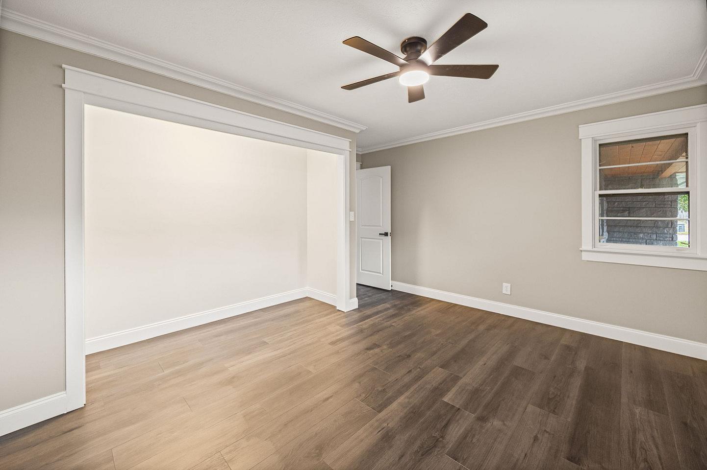 Bed In A 2-Bed Mixed Gender Room - Stunning 4BR Designer Home Near Purdue w/ Finished Basement - Gallery - 7