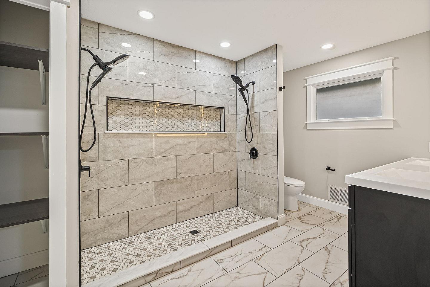 Bed In A 2-Bed Mixed Gender Room - Stunning 4BR Designer Home Near Purdue w/ Finished Basement - Gallery - 3
