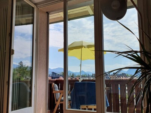 Room in a shared flat w/great view!