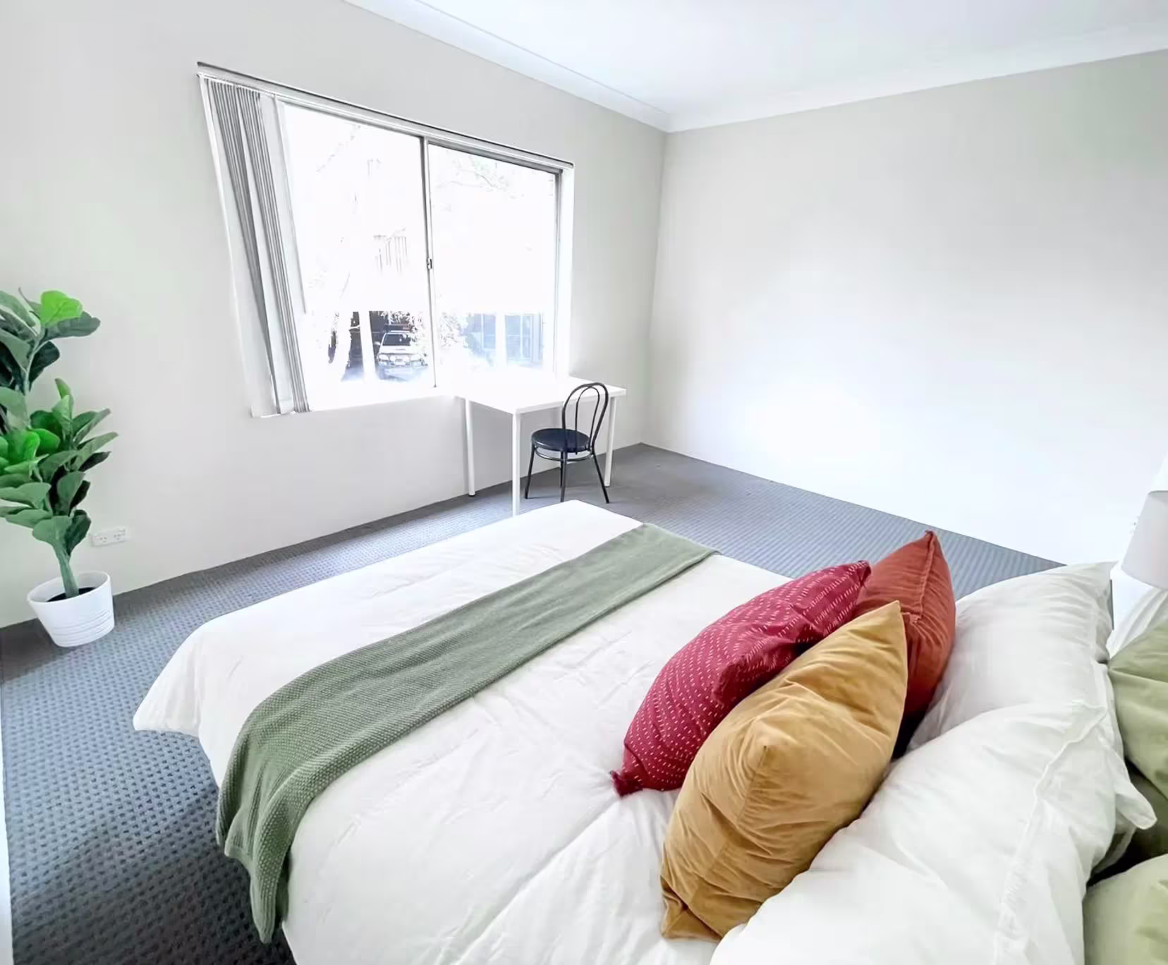 Private Room With Shared Bathroom - 1