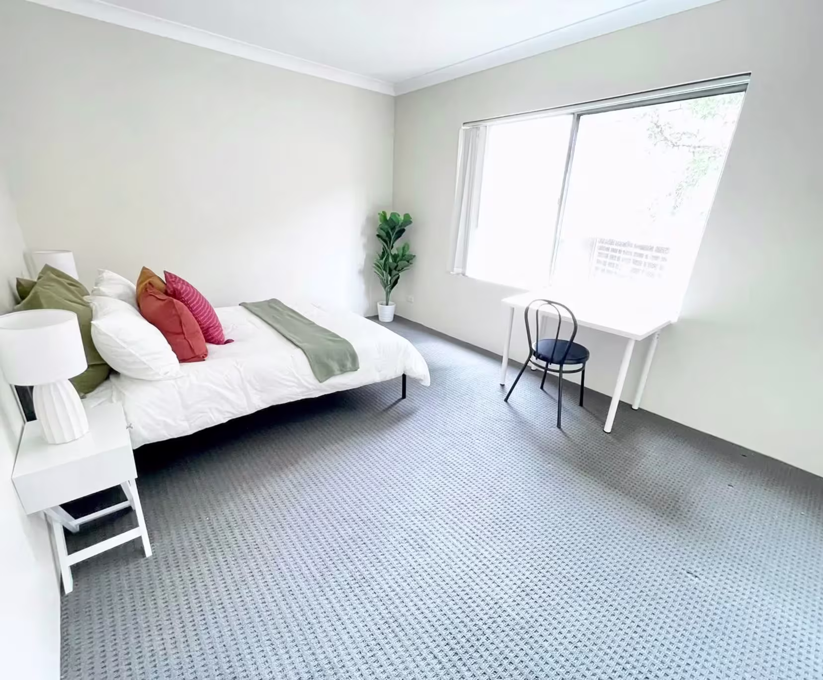 Private Room With Shared Bathroom - 5
