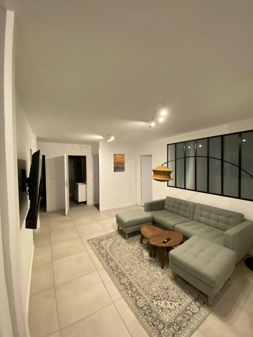 105m² Private room in a flatshare for 6 people