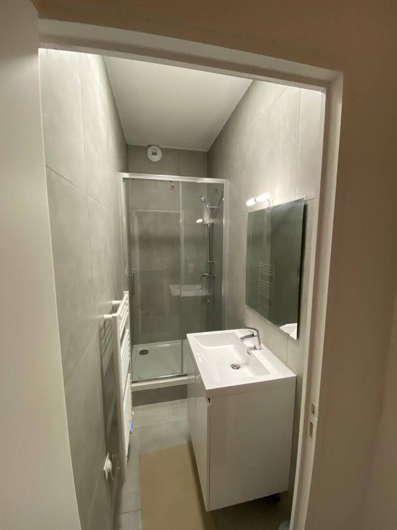  Room 2  -  105m² Private room in a flatshare for 6 people  - Gallery -  2