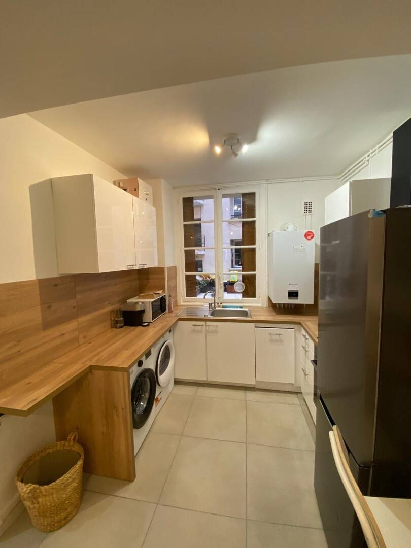  Logement En Colocation Pour 6 Personnes De 105m²  -  105m² Private room in a flatshare for 6 people  - Gallery -  3