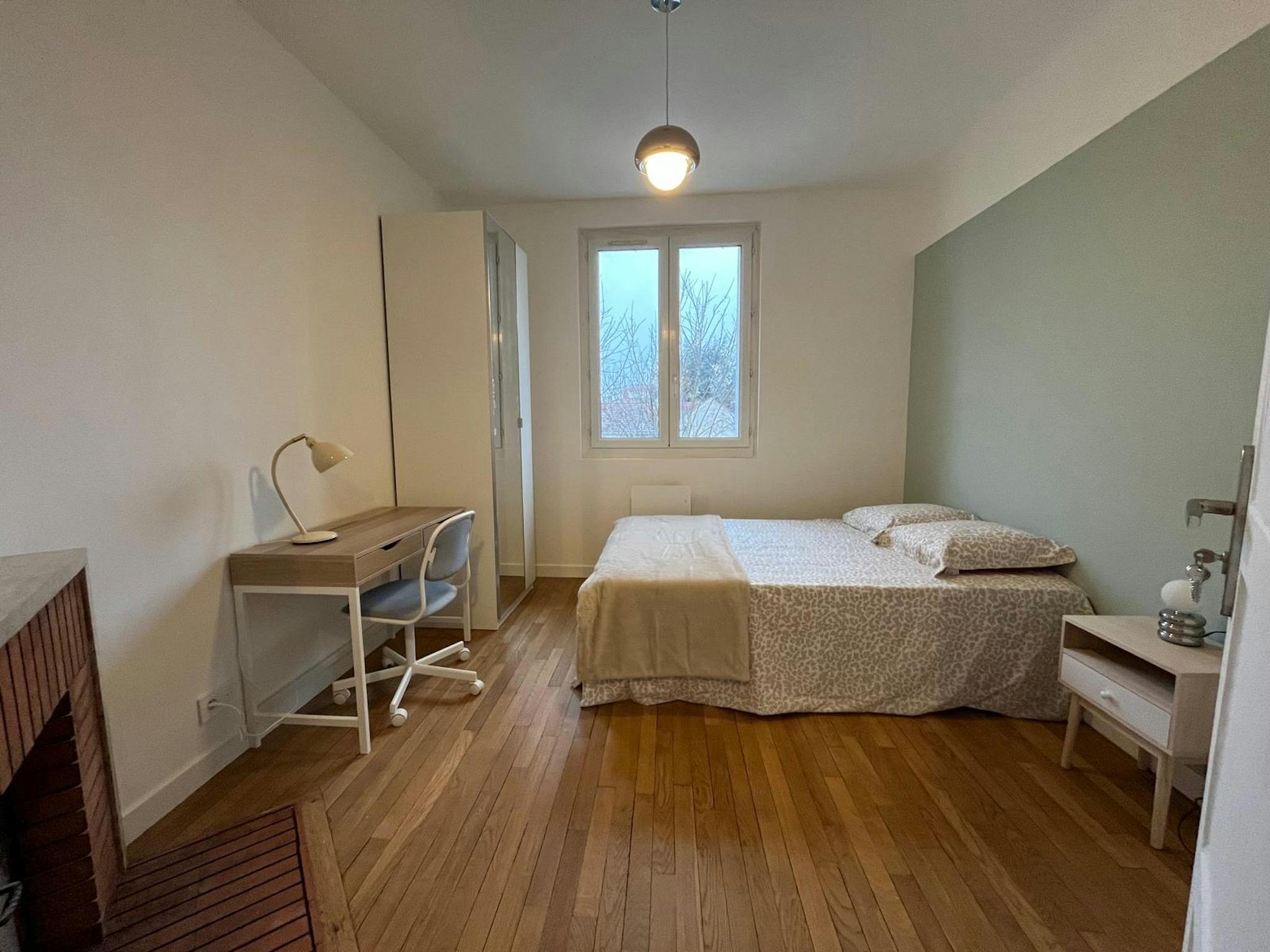 Private Room - 1