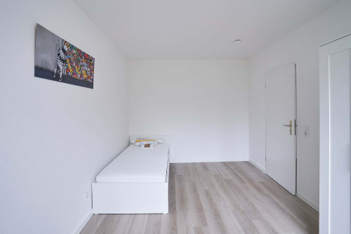 Kölner Landstr. - Room 3