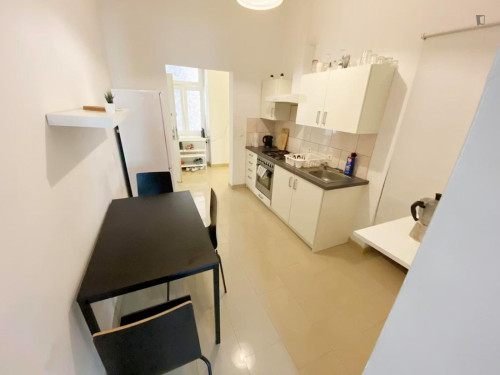 Bright double bedroom near the University of Music and Performing Arts
