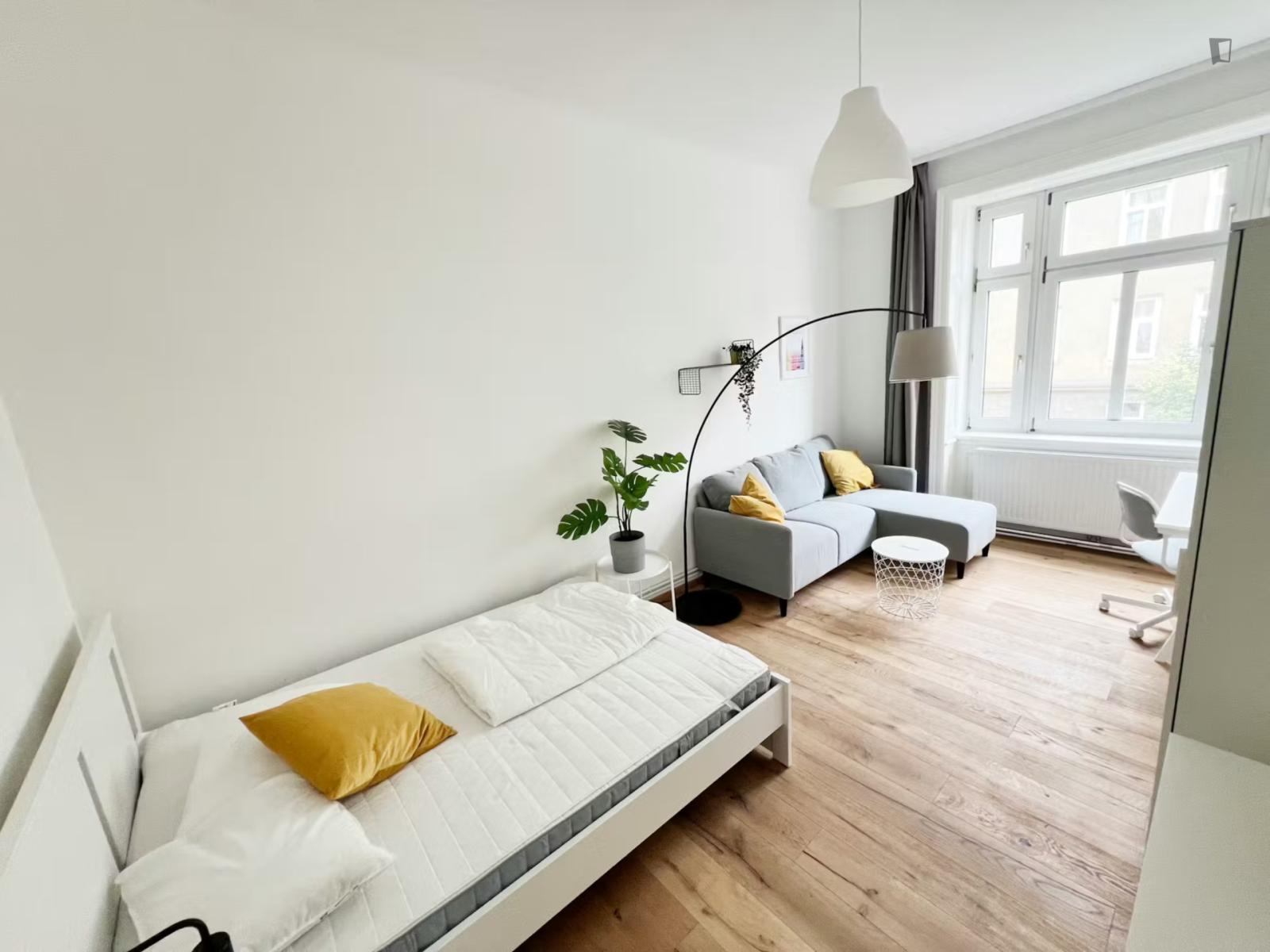  Bright Double Bedroom Near The Vienna University Of Economics And Business  -  Bright double bedroom near the Vienna University of Economics and Business  - Gallery -  1