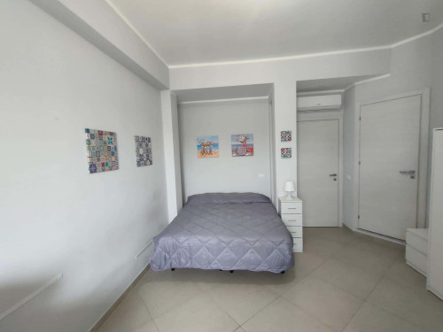 Apartment in Via Rosario Gregorio, Palermo for 25 m²