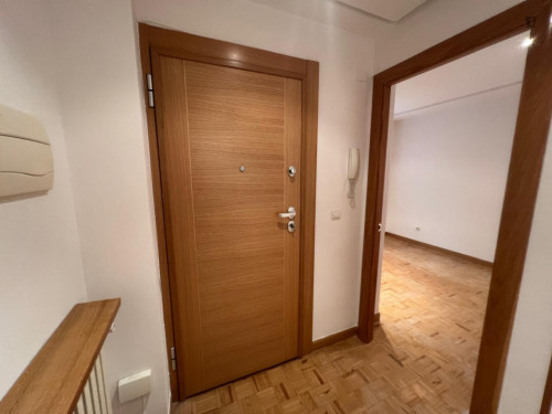Spacious double bedroom in the heart of Burgos