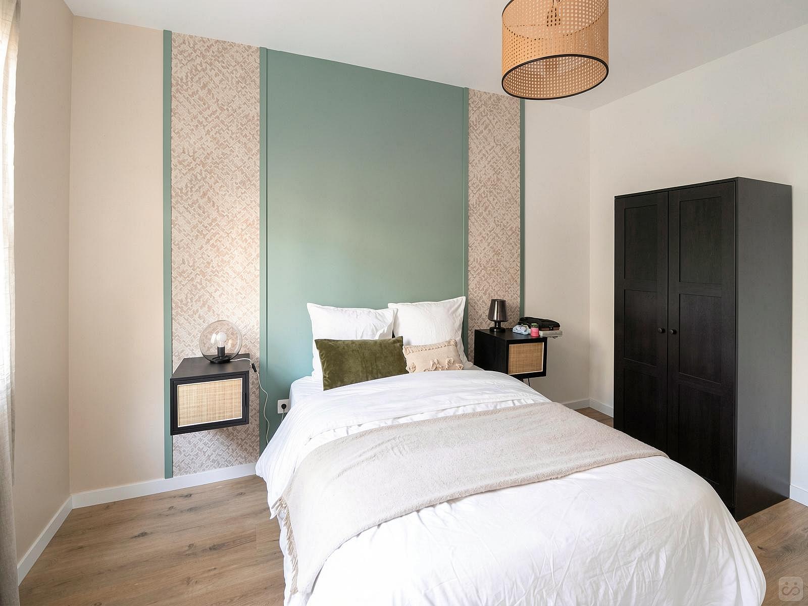 Rent This Luminous 15 M² Bedroom - 3