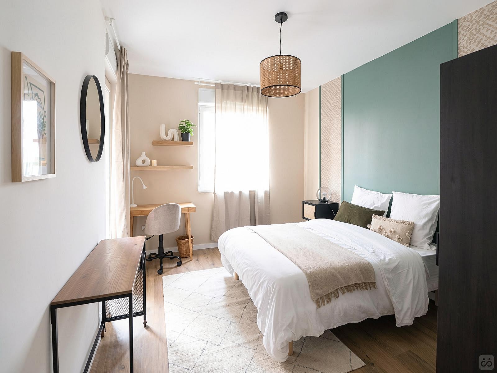 Rent This Luminous 15 M² Bedroom - 4