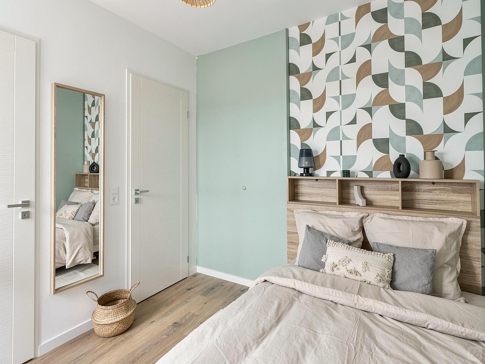 Rent This Colorful 14 M² Bedroom - 6