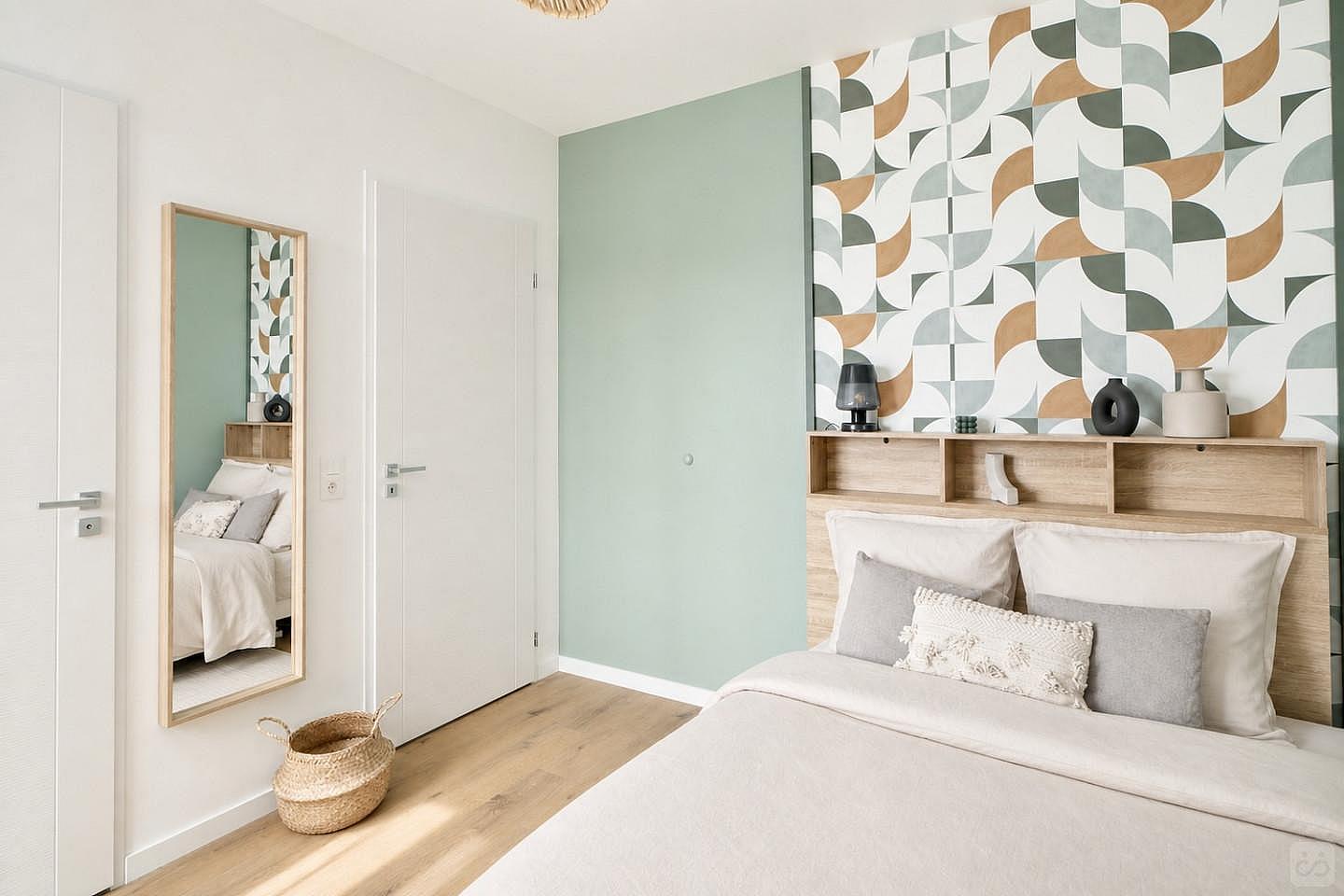Rent This Colorful 14 M² Bedroom - 6
